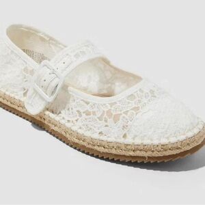 Art class lace white flat shoes